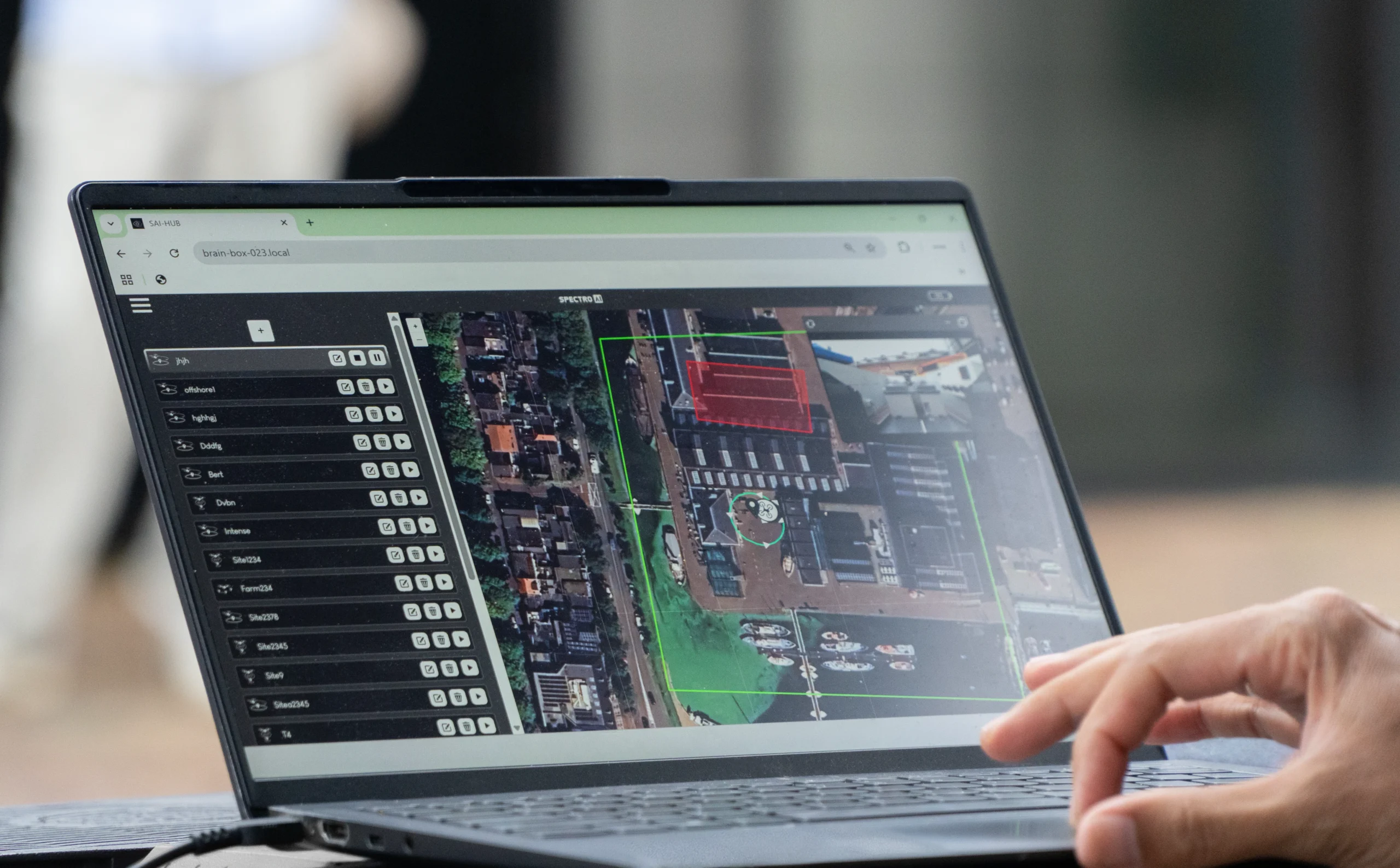 SAI-HUB Laptop